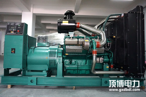 350KW上海乾能柴油發(fā)電機組
