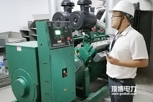 你不知的柴油發(fā)電機(jī)組使用油門誤區(qū)，大還是小？